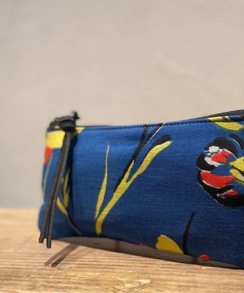 YVES ANDRIEUX（イヴアンドリュー）の「《YVES ANDRIEUX》ポーチ（ポーチ・レディース・カーキ・FREE）」の6枚目の写真