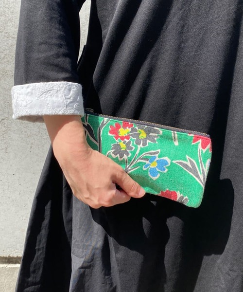 YVES ANDRIEUX（イヴアンドリュー）の「《YVES ANDRIEUX》ポーチ（ポーチ・レディース・カーキ・FREE）」の9枚目の写真