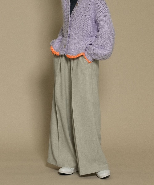 KBF(ケイビーエフ)の「ワイドスラウチパンツ(その他パンツ・レディース・チャコールグレー/ライトグレー・ONE)」の13枚目の写真