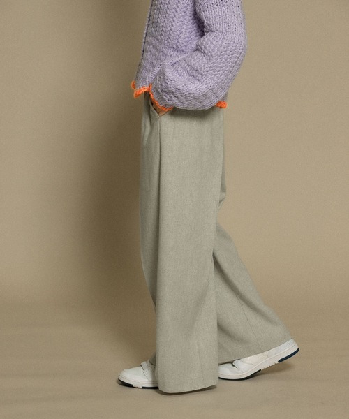 KBF(ケイビーエフ)の「ワイドスラウチパンツ(その他パンツ・レディース・チャコールグレー/ライトグレー・ONE)」の11枚目の写真