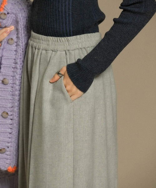 KBF(ケイビーエフ)の「ワイドスラウチパンツ(その他パンツ・レディース・チャコールグレー/ライトグレー・ONE)」の22枚目の写真