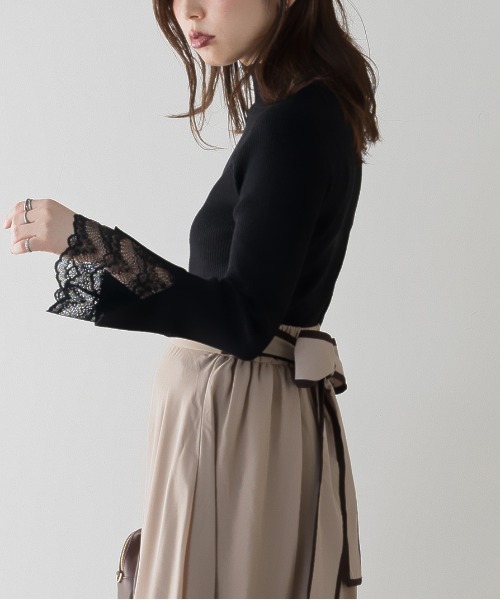 natural couture（ナチュラルクチュール）の「【大好評リバイバルアイテム・WEB限定カラー有り】袖口レースもちもちリブタートル（ニット/セーター・レディース・ブラック/チャコールグレー/カーキ/アイボリー・FREE）」の3枚目の写真