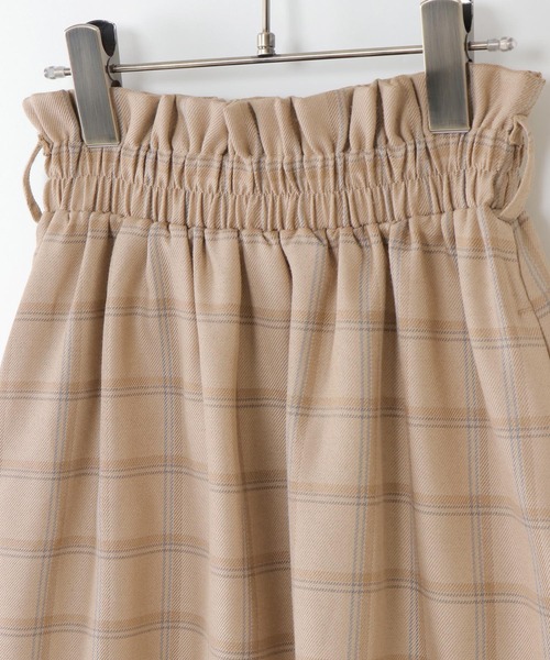 ikka（イッカ）の「【キッズ】チェックベルト付きフレアスカート（100~160cm）（スカート・キッズ・グレー/ベージュ・100/110/120/130/140/150/160）」の5枚目の写真