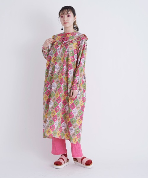 I am I in fact...（アイアムアイインファクト）の「Dinosaur in flower つけ衿（付け襟・レディース・ピンク/ネイビー・FREE）」の16枚目の写真