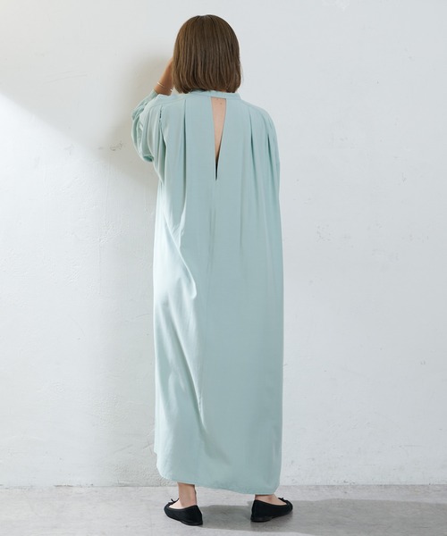 SHENERY（シーナリー）の「バックオープンシャツワンピース（ワンピース・レディース・オフホワイト/ミント・FREE）」の17枚目の写真