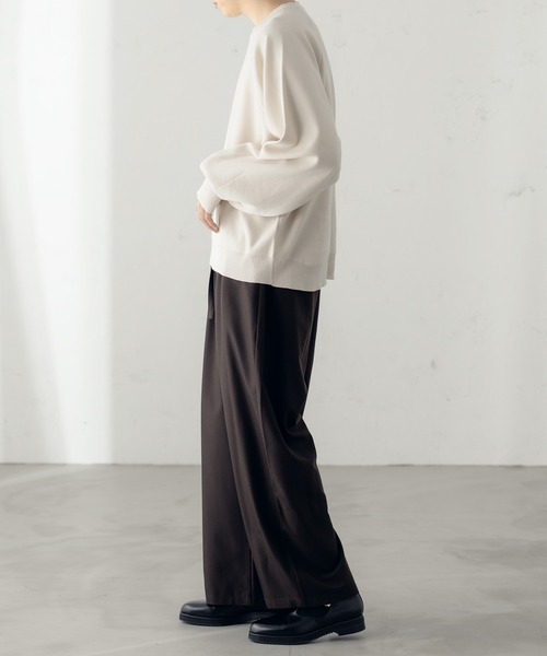 epnok（エプノック）の「ミラノリブクルーネックルーズニット（ニット/セーター・メンズ・チャコールグレー/アイボリー/グレイッシュブルー・SMALL/MEDIUM/LARGE）」の14枚目の写真