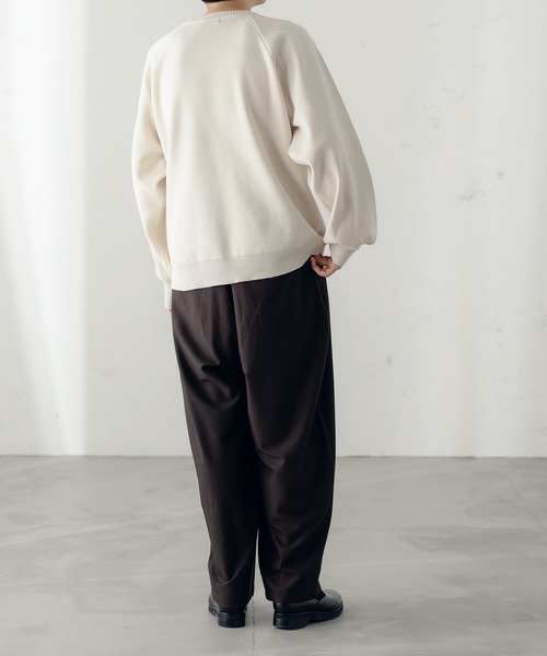 epnok（エプノック）の「ミラノリブクルーネックルーズニット（ニット/セーター・メンズ・チャコールグレー/アイボリー/グレイッシュブルー・SMALL/MEDIUM/LARGE）」の15枚目の写真