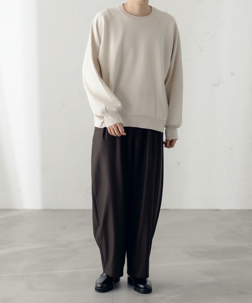 epnok（エプノック）の「ミラノリブクルーネックルーズニット（ニット/セーター・メンズ・チャコールグレー/アイボリー/グレイッシュブルー・SMALL/MEDIUM/LARGE）」の17枚目の写真