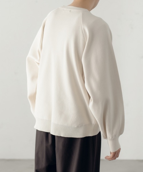 epnok（エプノック）の「ミラノリブクルーネックルーズニット（ニット/セーター・メンズ・チャコールグレー/アイボリー/グレイッシュブルー・SMALL/MEDIUM/LARGE）」の13枚目の写真