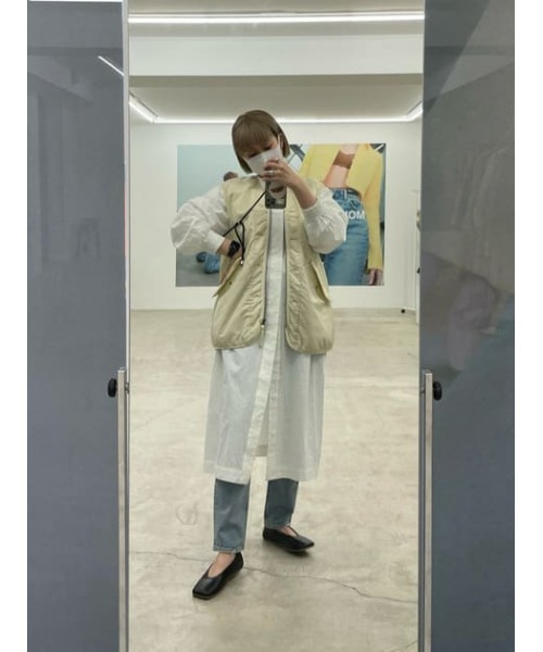 MOUSSY（マウジー）の「MILITARY ベスト（ダウンベスト・レディース・アイボリー/カーキ・FREE）」の12枚目の写真