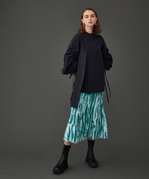 UNITED TOKYO（ユナイテッドトウキョウ）の「ドロストスリーブシャツ（シャツ/ブラウス・レディース・ブラック/オフホワイト・FREE）」の18枚目の写真