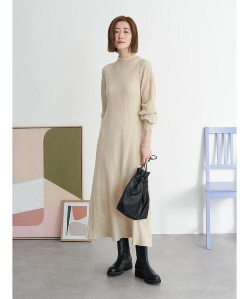 earth music&ecology（アースミュージックアンドエコロジー）の「Aラインリブニットワンピース＊（ワンピース・レディース・ネイビー/ライトベージュ/テラコッタ・FREE）」の9枚目の写真