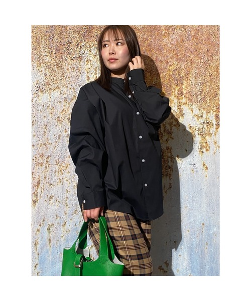 おしゃれスタ(オシャレスタ)の「綿ブロードバンドカラービッグシルエットシャツ(IR)(シャツ/ブラウス・レディース・グレイッシュベージュ/サックスブルー/グリーン/ブラック/ホワイト/ラベンダー/ブルー系その他/ホワイト系その他/イエロー/グリーン系その他/ブラック系その他・L/M/XL)」の15枚目の写真