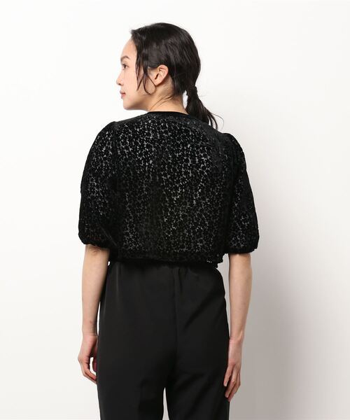 TINA：JOJUN（ティーナジョジュン）の「フラワーベロア ミニジャケット TINA：JOJUN（その他トップス・レディース・ブラック/ホワイト・M）」の5枚目の写真