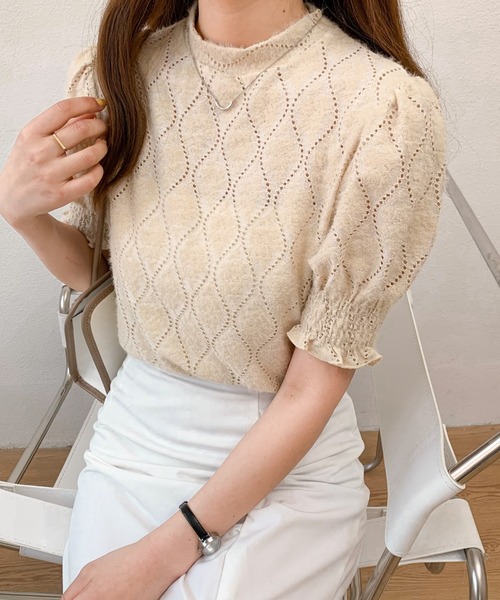 ABITOKYO(アビトーキョー)の「ハイネックカットワークレースブラウス(シャツ/ブラウス・レディース・ブラック/アイボリー/ネイビー/ベージュ/ブルーグレー・FREE)」の5枚目の写真