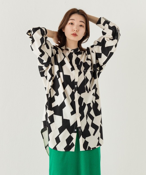 Kastane（カスタネ）の「幾何学柄BIGシャツ（シャツ/ブラウス・レディース・オフホワイト・FREE）」の11枚目の写真