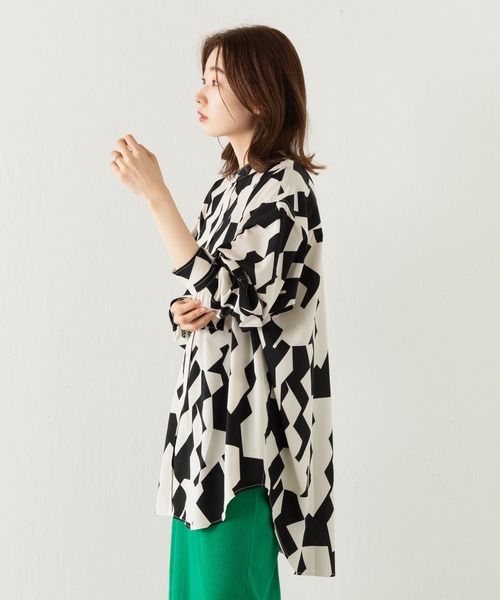 Kastane（カスタネ）の「幾何学柄BIGシャツ（シャツ/ブラウス・レディース・オフホワイト・FREE）」の7枚目の写真