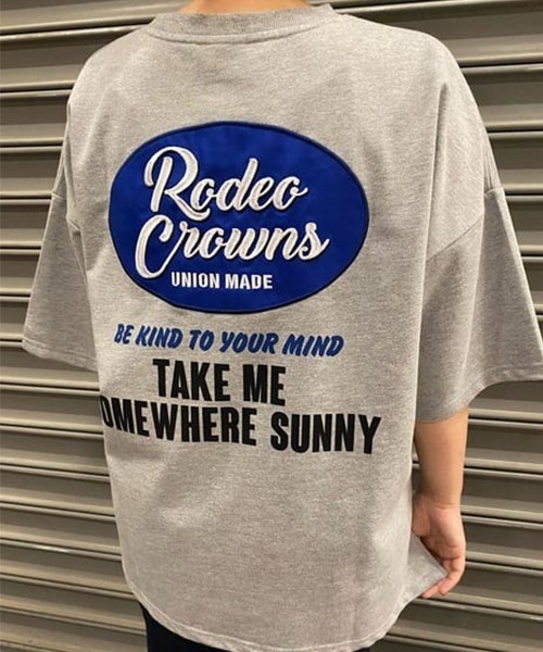 RODEO CROWNS WIDE BOWL（ロデオクラウンズワイドボウル）の「スクリプトパッチスウェットトップス（Tシャツ/カットソー・レディース・ホワイト/ブラック/杢グレー・FREE）」の3枚目の写真