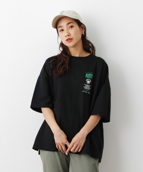 RODEO CROWNS WIDE BOWL（ロデオクラウンズワイドボウル）の「スクリプトパッチスウェットトップス（Tシャツ/カットソー・レディース・ホワイト/ブラック/杢グレー・FREE）」の4枚目の写真