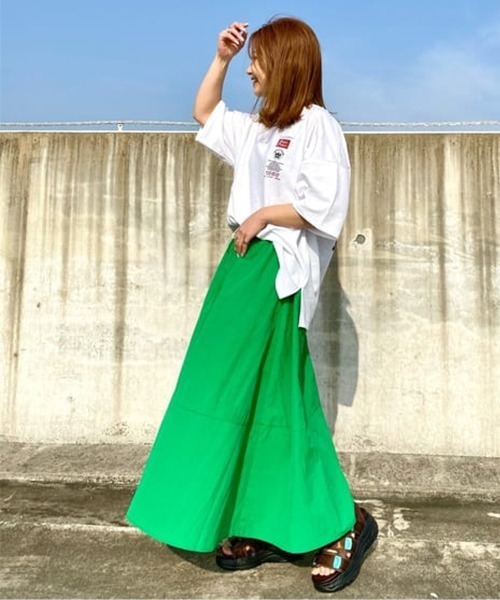 RODEO CROWNS WIDE BOWL（ロデオクラウンズワイドボウル）の「スクリプトパッチスウェットトップス（Tシャツ/カットソー・レディース・ホワイト/ブラック/杢グレー・FREE）」の21枚目の写真