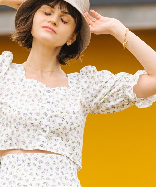 Cheek(チーク)の「花柄クロップドブラウス(シャツ/ブラウス・レディース・パープル/オレンジ・MEDIUM)」の9枚目の写真