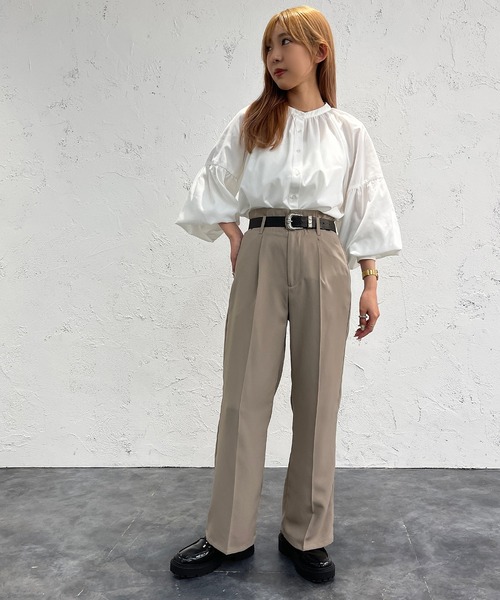 apres jour mignon(アプレジュールミニョン)の「袖切り替えボリュームブラウス【ZOZOTOWN限定アイテム】(シャツ/ブラウス・レディース・ブラック/オフホワイト/ダークブルー・X-LARGE/フリー)」の6枚目の写真