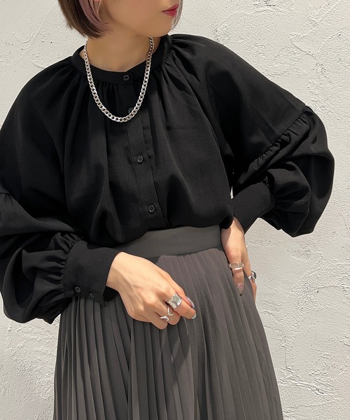 apres jour mignon(アプレジュールミニョン)の「袖切り替えボリュームブラウス【ZOZOTOWN限定アイテム】(シャツ/ブラウス・レディース・ブラック/オフホワイト/ダークブルー・X-LARGE/フリー)」の13枚目の写真