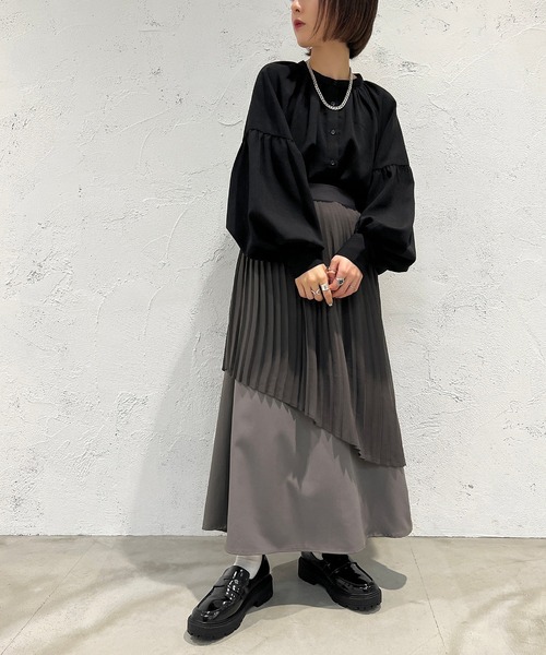 apres jour mignon(アプレジュールミニョン)の「袖切り替えボリュームブラウス【ZOZOTOWN限定アイテム】(シャツ/ブラウス・レディース・ブラック/オフホワイト/ダークブルー・X-LARGE/フリー)」の18枚目の写真