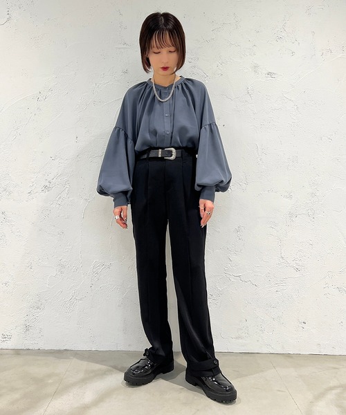 apres jour mignon(アプレジュールミニョン)の「袖切り替えボリュームブラウス【ZOZOTOWN限定アイテム】(シャツ/ブラウス・レディース・ブラック/オフホワイト/ダークブルー・X-LARGE/フリー)」の22枚目の写真