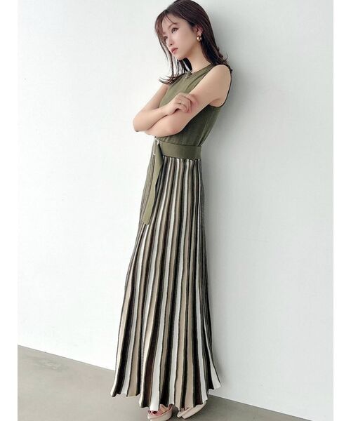 RESEXXY(リゼクシー)の「配色フレアアメスリニットワンピース(ワンピース・レディース・ブラック/ベージュ/グリーン・FREE)」の9枚目の写真