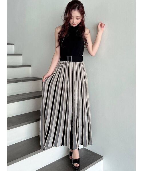 RESEXXY(リゼクシー)の「配色フレアアメスリニットワンピース(ワンピース・レディース・ブラック/ベージュ/グリーン・FREE)」の7枚目の写真