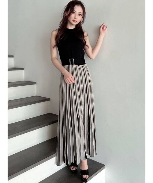 RESEXXY(リゼクシー)の「配色フレアアメスリニットワンピース(ワンピース・レディース・ブラック/ベージュ/グリーン・FREE)」の10枚目の写真