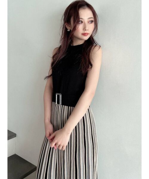 RESEXXY(リゼクシー)の「配色フレアアメスリニットワンピース(ワンピース・レディース・ブラック/ベージュ/グリーン・FREE)」の13枚目の写真