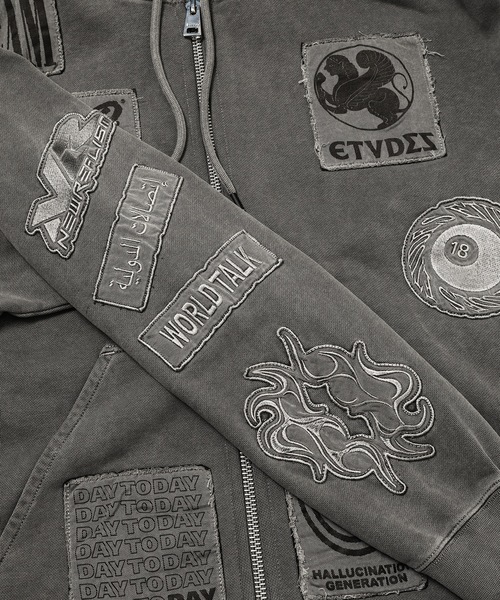 ETUDES（エチュード）の「EXTRA HOOD ZIPPED PATCH（パーカー・メンズ・ブラック・L/XL/M）」の4枚目の写真