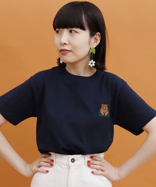 didizizi（ディディジジ）の「お花パールのピアス/イヤリング（ピアス（両耳用）・レディース・ブルー系その他/ブルー/オレンジ/オレンジ系その他・FREE）」の9枚目の写真