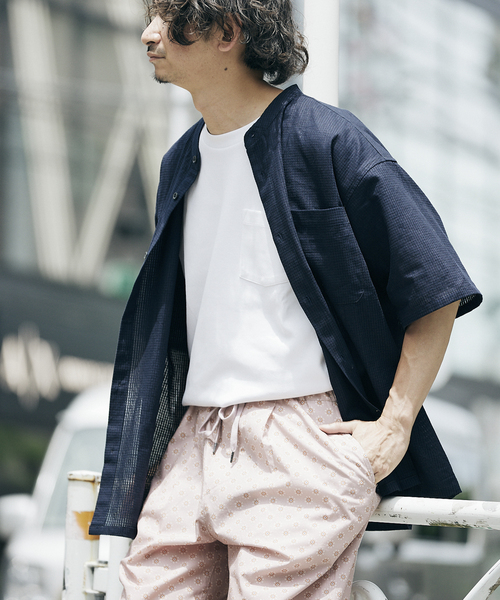 JOURNAL STANDARD relume(ジャーナルスタンダード レリューム)の「FLANDERS LINEN PATTERN バンドカラーシャツ(シャツ/ブラウス・メンズ・ホワイト/ベージュ/ネイビー・MEDIUM/LARGE)」の3枚目の写真