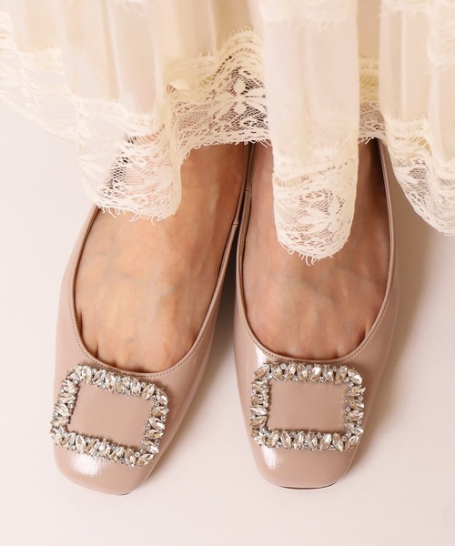 artemis by DIANA（アルテミスバイダイアナ）の「ビジューバックルスクエアトゥフラット（パンプス・レディース・シルバー/ブラック/ベージュ・23.5cm/23.0cm/25.0cm/24.0cm/24.5cm/22.5cm/22.0cm）」の7枚目の写真