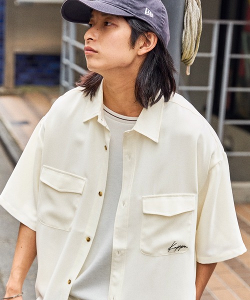 Kappa（カッパ）の「Kappa/カッパ  リラックスオープンカラー/レギュラーカラーシャツ オーバーサイズCPO半袖シャツ（シャツ/ブラウス・メンズ・チャコール/グレー系その他5/スモークピンク/ベージュ系その他3/グレー系その他4/オフホワイト/グレー系その他3/ブルー系その他2/ライトグレー/ブラック系その他2/グリーン系その他3/ベージュ/ホワイト系その他2・M/L）」の3枚目の写真