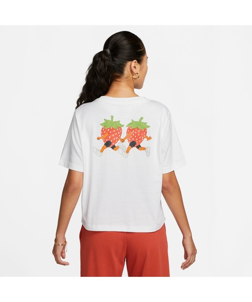 NIKE（ナイキ）の「ナイキ NIKE ナイキ ウィメンズ NSW ボクシー BERRY S/S Tシャツ（Tシャツ/カットソー・レディース・ブラック/ホワイト・XL/L/S/M）」の4枚目の写真