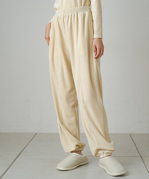 Omekashi(オメカシ)の「【earthy_】オーガニックコットンボリュームベロアパンツ(その他パンツ・レディース・ベージュ/チャコールグレー/ブラック・S/M)」の14枚目の写真
