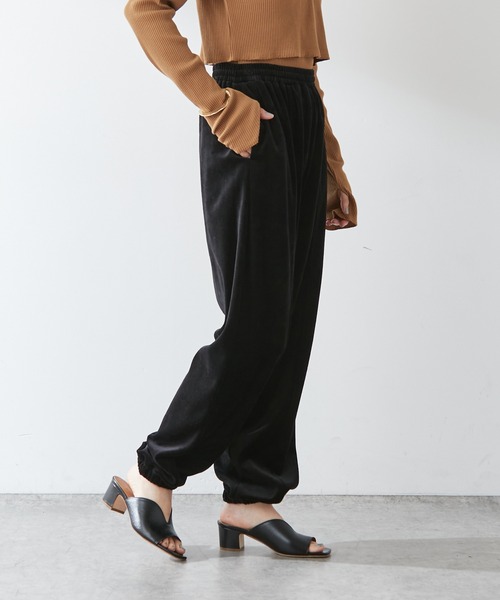 Omekashi(オメカシ)の「【earthy_】オーガニックコットンボリュームベロアパンツ(その他パンツ・レディース・ベージュ/チャコールグレー/ブラック・S/M)」の20枚目の写真