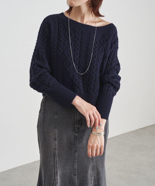 COLLAGE GALLARDAGALANTE（コラージュガリャルダガランテ）の「レイヤードでも1枚でも/ケーブルショートプルオーバー/手洗い可（ニット/セーター・レディース・ホワイト/ネイビー・FREE）」の17枚目の写真