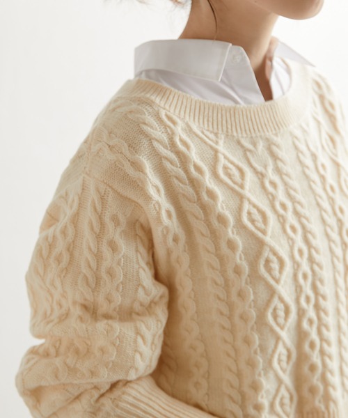 COLLAGE GALLARDAGALANTE（コラージュガリャルダガランテ）の「レイヤードでも1枚でも/ケーブルショートプルオーバー/手洗い可（ニット/セーター・レディース・ホワイト/ネイビー・FREE）」の20枚目の写真