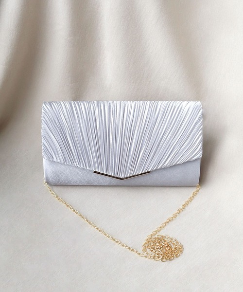 girl(ガール)の「V字ミニプレートサテンプリーツクラッチパーティーバッグ 結婚式 パーティー お呼ばれ オケージョン(クラッチバッグ・レディース・ブラック/ゴールド/シルバー/ブロンズ・FREE)」の9枚目の写真