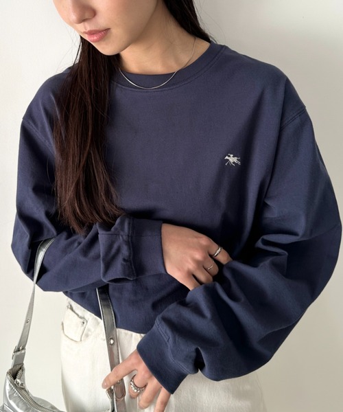POLOCHAMPS(ポロチャンプス)の「POLOCHAMPS/ポロチャンプス 別注 ワンポイント刺繍 オーバーサイズ ロンT(Tシャツ/カットソー・レディース・ブラック/ダークグリーン/ホワイト/ネイビー/ベージュ/ライトグレー・M/L)」の6枚目の写真