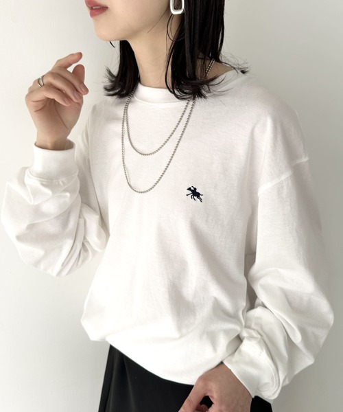 POLOCHAMPS(ポロチャンプス)の「POLOCHAMPS/ポロチャンプス 別注 ワンポイント刺繍 オーバーサイズ ロンT(Tシャツ/カットソー・レディース・ブラック/ダークグリーン/ホワイト/ネイビー/ベージュ/ライトグレー・M/L)」の7枚目の写真