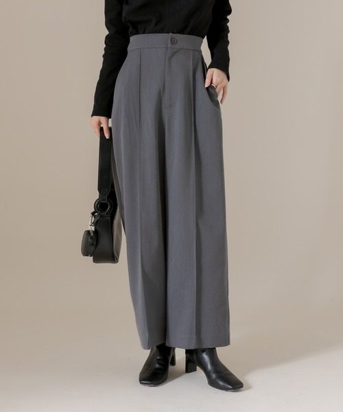 mline（エムライン）の「[mline]センターステッチワイドパンツ（その他パンツ・レディース・アイボリー/チャコールグレー/ブラウン・1/2）」の3枚目の写真