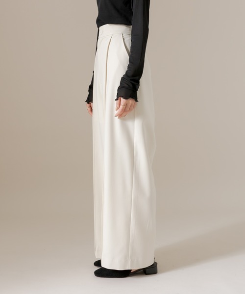 mline（エムライン）の「[mline]センターステッチワイドパンツ（その他パンツ・レディース・アイボリー/チャコールグレー/ブラウン・1/2）」の22枚目の写真