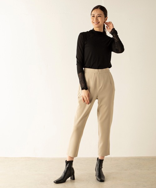 MILLION CARATS（ミリオンカラッツ）の「着回し力抜群の美脚シルエット！快適な履き心地も実現◎ダブルツイルテーパードパンツ（その他パンツ・レディース・ブラック/ベージュ・FREE）」の2枚目の写真