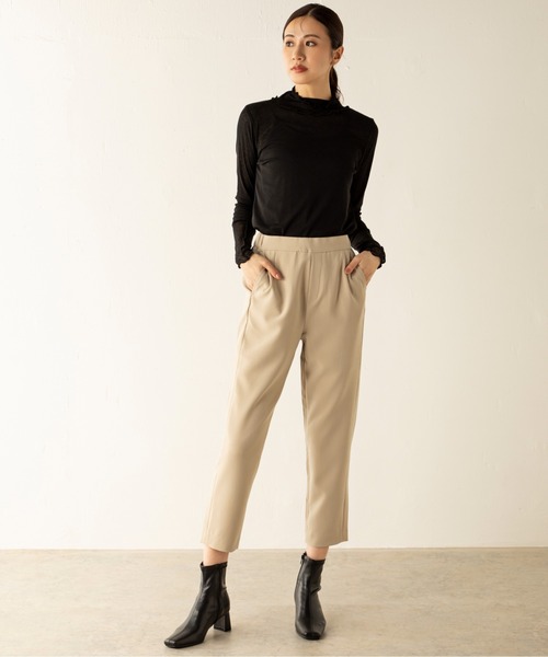 MILLION CARATS（ミリオンカラッツ）の「着回し力抜群の美脚シルエット！快適な履き心地も実現◎ダブルツイルテーパードパンツ（その他パンツ・レディース・ブラック/ベージュ・FREE）」の3枚目の写真